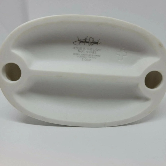 PRECIOUS MOMENTS FIGURINES "Jesus is the light that Shines" Child in Pajamas - Picture 11 of 12